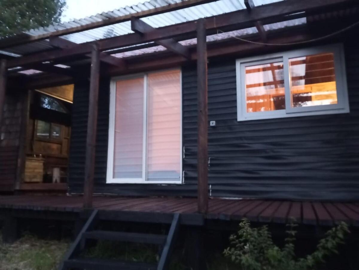 Pousada En Selva Patagonica, Cerca Del Pueblo *